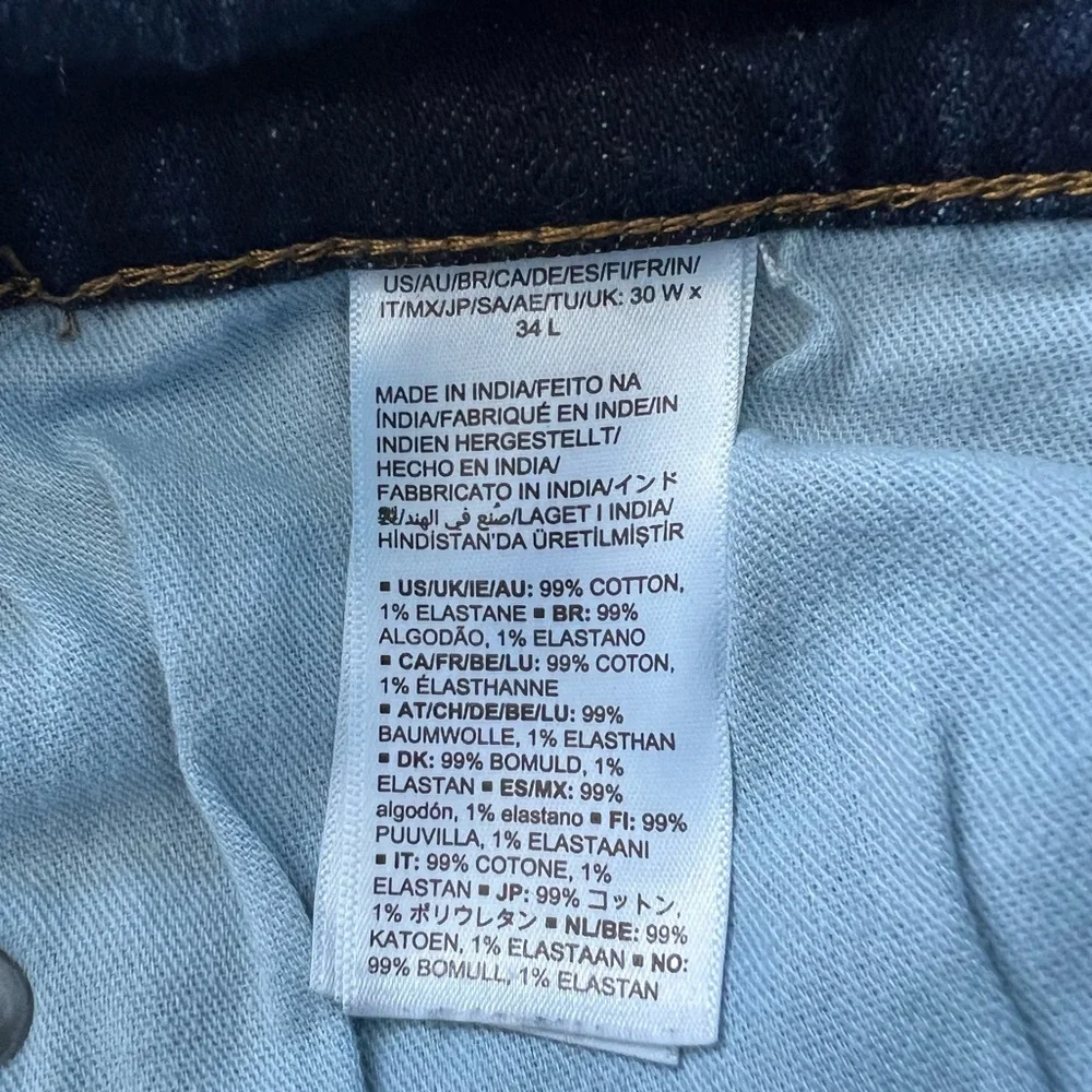 Amazon Essentials Men's Deep Indigo Slim Jeans - 30x34